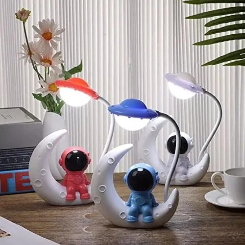 Creative Astronaut Desk Lamp Multi-Function LED Night Light USB Eye Protection Bedroom Bedside Lamp for.....